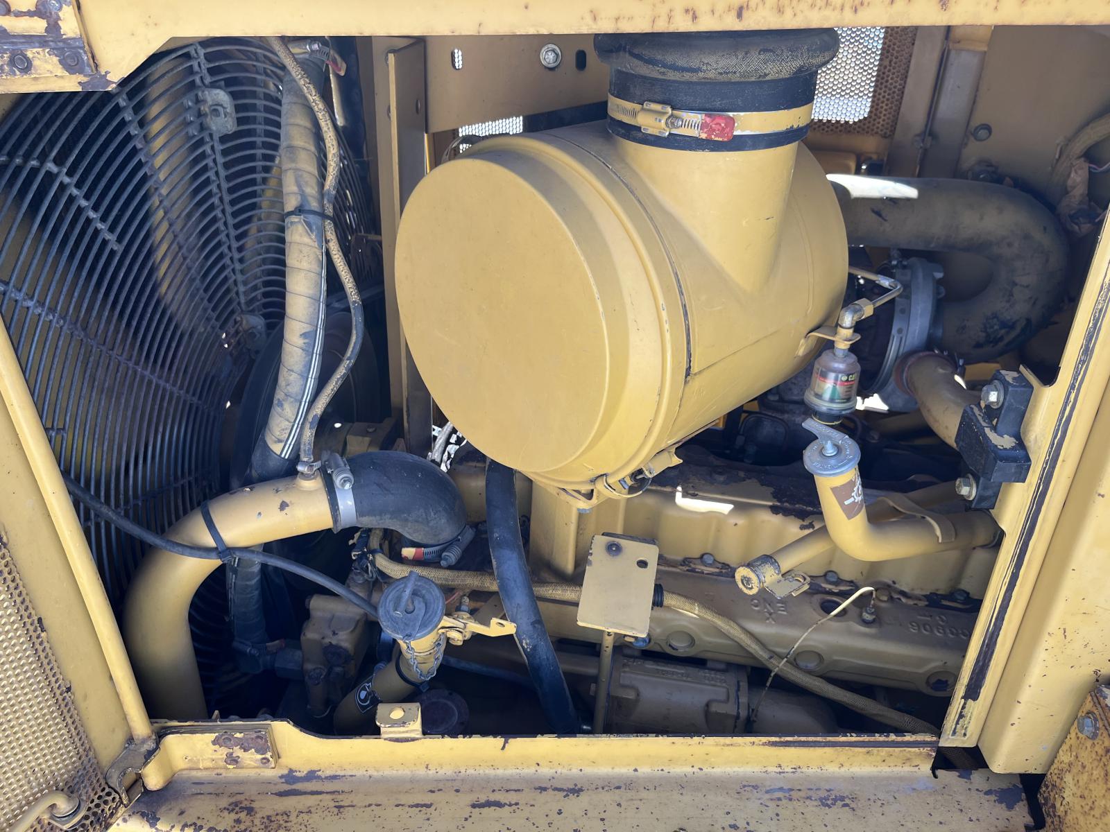 ./imagenes/INVOICE/2019/16898/TOPADOR FRONTAL CATERPILLAR D6R (17).JPG